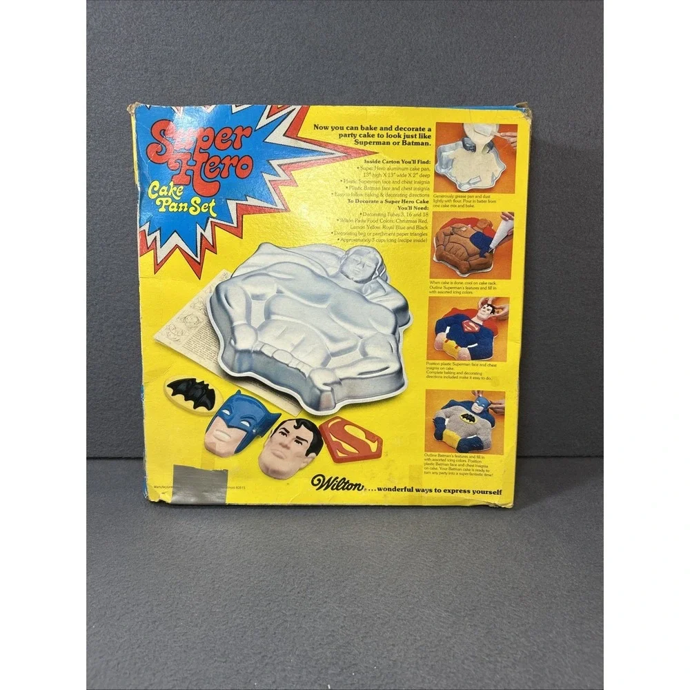Wilton Super‎ Hero Cake Pan - 1977 Vintage DC Comics - Makes Superman Or Batman
